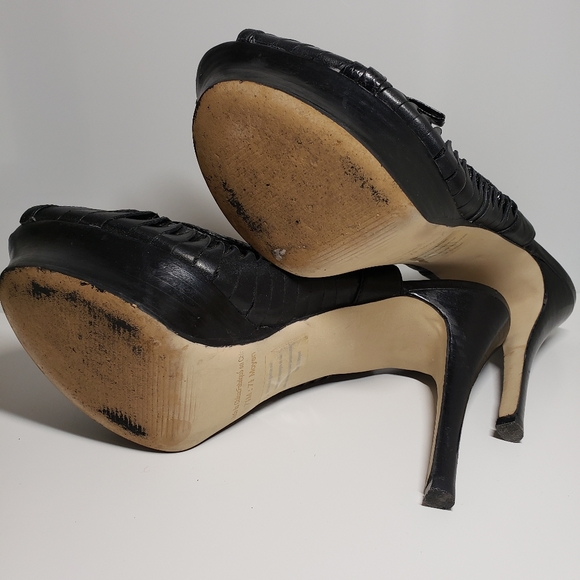 Guess Black Leather Platform Heels Pumps Stiletto Whimsigoth Y2K size 7.5 - Picture 8 of 9